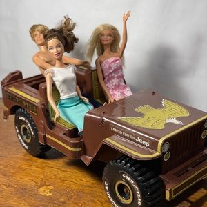 1973 brown eagle jeep vintage barbie